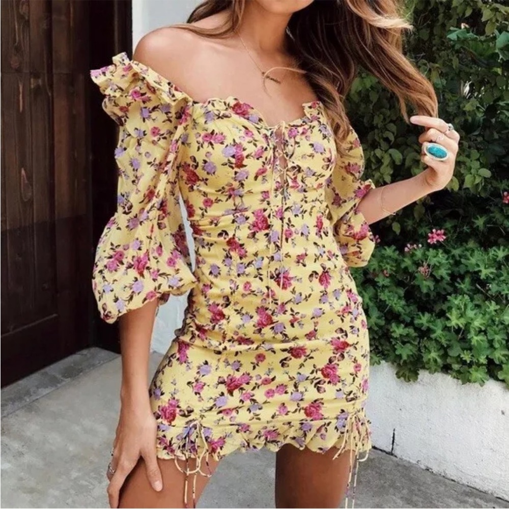Yellow Floral Printed‎ Mini Dress